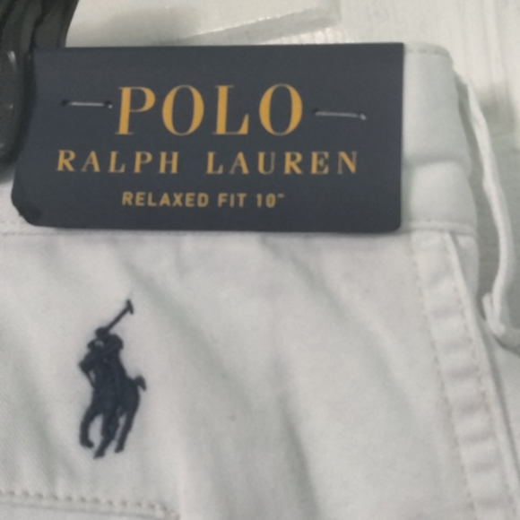 Shorts - Picture 3 of 4